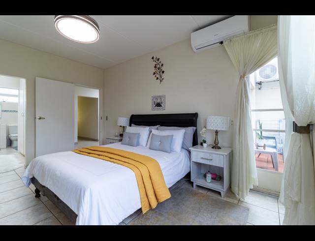3 BEDROOM TOWNHOUSE FOR SALE IN GLENVISTA